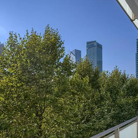 Corolla Swietokrzyska 30 - Metro, Palac Kultury I Nauki * Warsaw