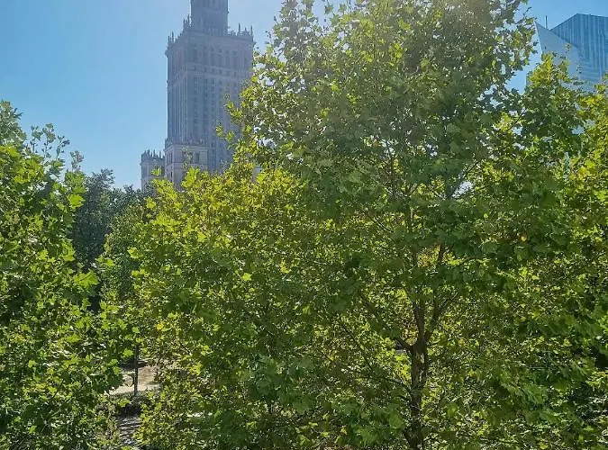 Corolla Swietokrzyska 30 - Metro, Palac Kultury I Nauki * Warsaw