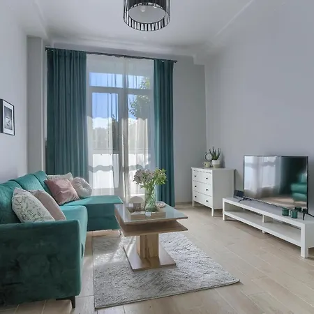 Corolla Swietokrzyska 30 - Metro, Palac Kultury I Nauki Apartamento Varsóvia