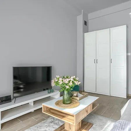 Corolla Swietokrzyska 30 - Metro, Palac Kultury I Nauki Apartamento