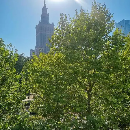 Corolla Swietokrzyska 30 - Metro, Palac Kultury I Nauki * Varsóvia