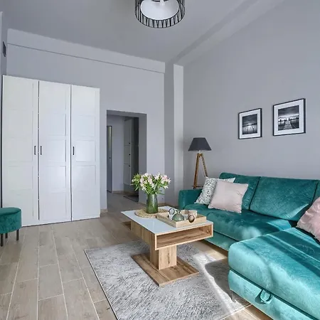 Corolla Swietokrzyska 30 - Metro, Palac Kultury I Nauki Апартаменты Варшава